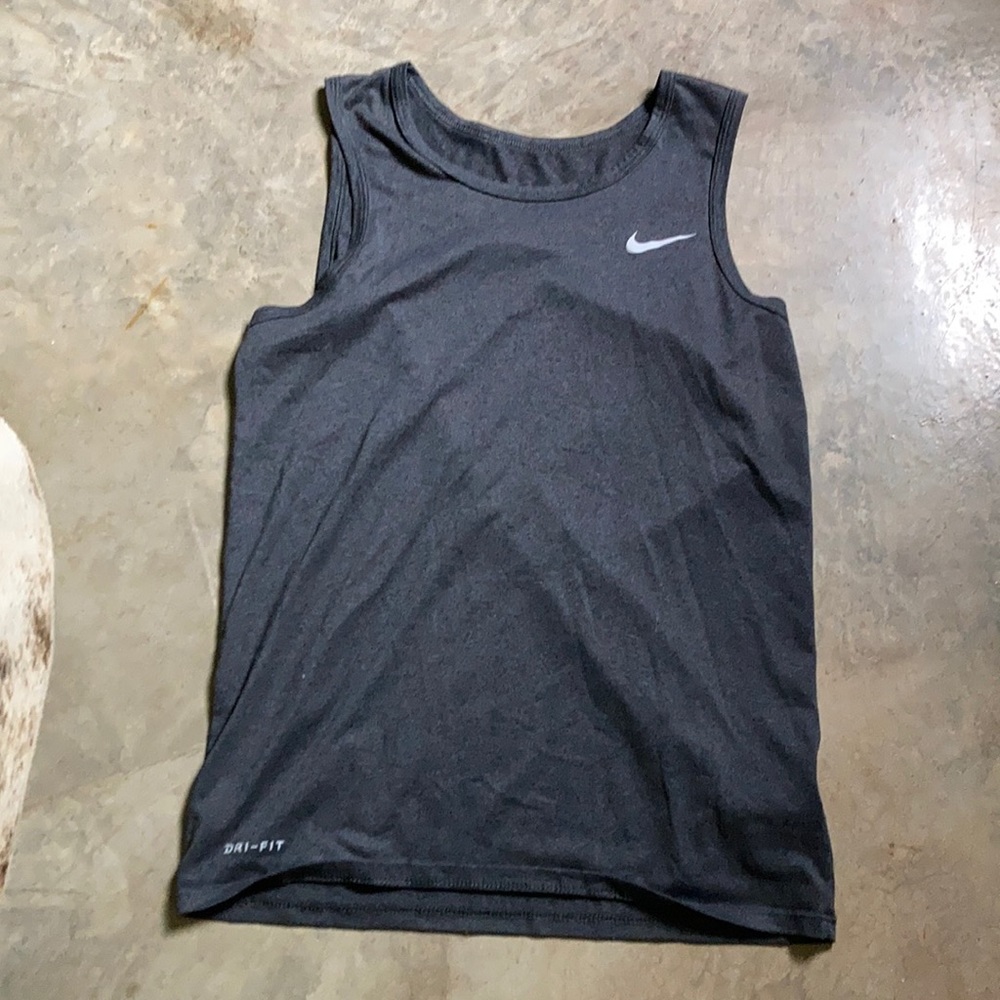 Men’s small Nike dry fit